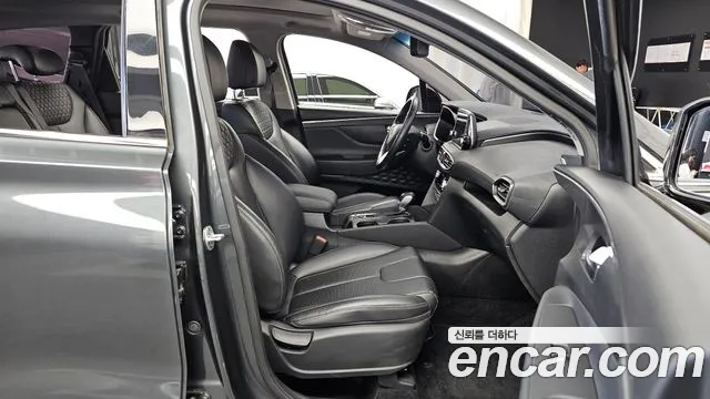 Hyundai Santa Fe 2018 thumb 11