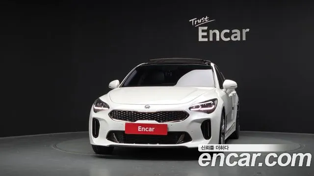 Kia Stinger 2017 thumb 3