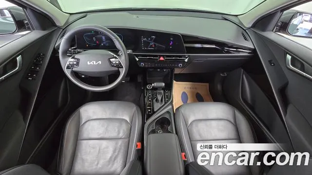Kia Niro 2023 thumb 7