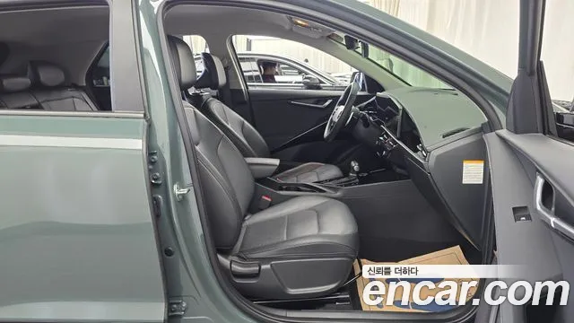 Kia Niro 2023 thumb 12