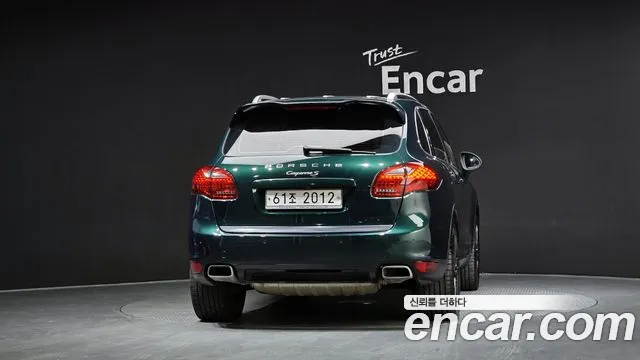 Porsche Cayenne 2011 thumb 4