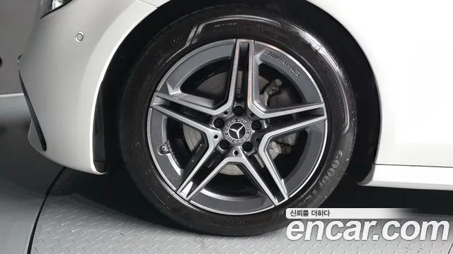 Mercedes-Benz E-Класс 2023 thumb 5
