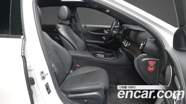 Mercedes-Benz E-Класс 2023 thumb 11