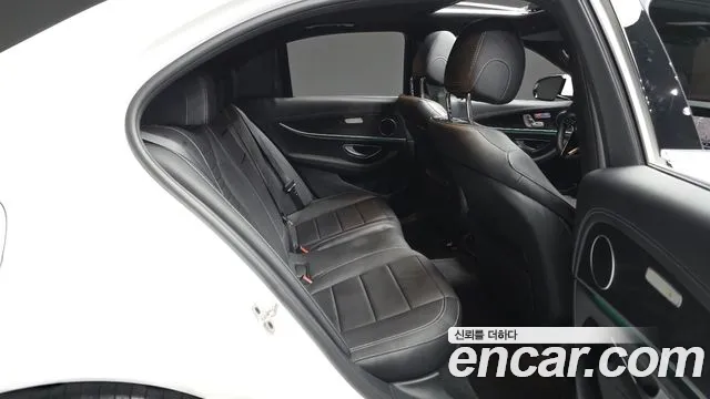 Mercedes-Benz E-Класс 2023 thumb 12
