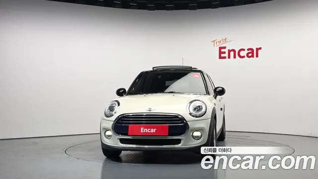MINI Hatch 2017 thumb 3