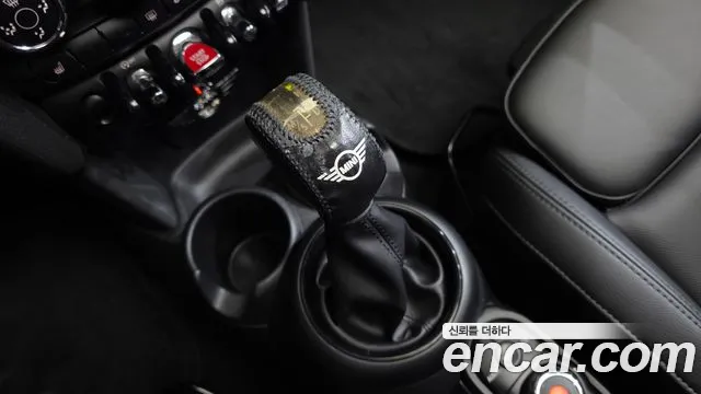 MINI Hatch 2017 thumb 9