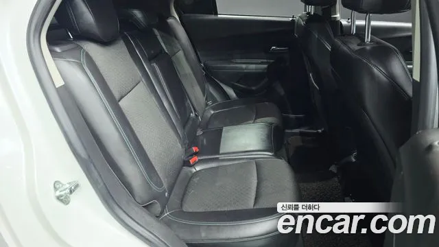 ChevroletGMDaewoo Tracker 2014 thumb 11