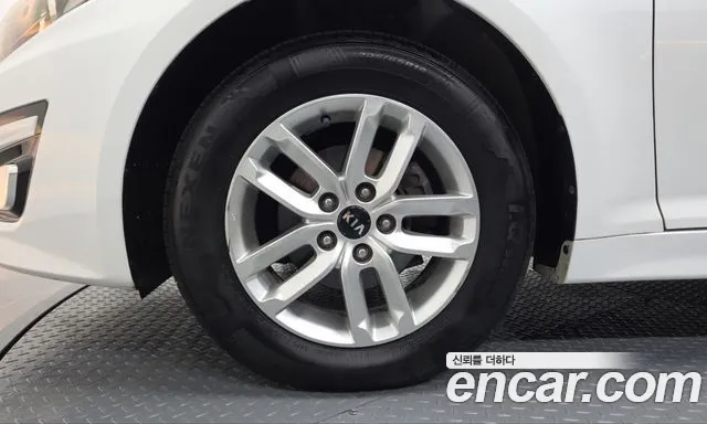 Kia K5 2014 thumb 4