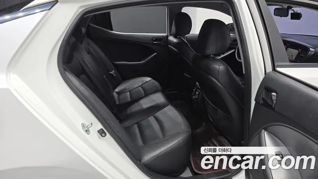 Kia K5 2014 thumb 10
