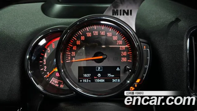 MINI Countryman 2019 thumb 8