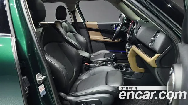 MINI Countryman 2019 thumb 12