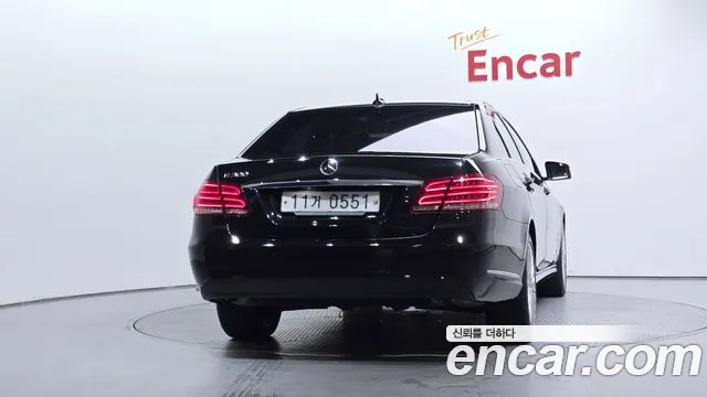 Mercedes-Benz E-Класс 2016 thumb 4