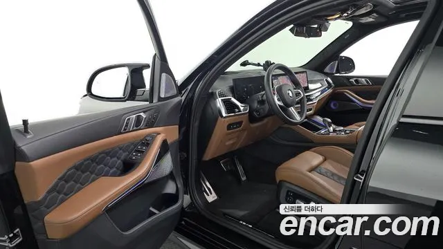 BMW X5M 2026 thumb 10