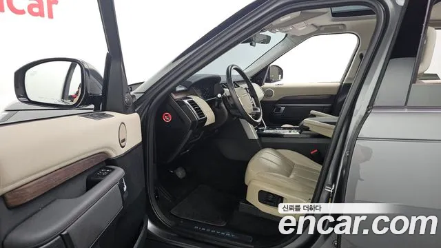 Land Rover Discovery 2019 thumb 10