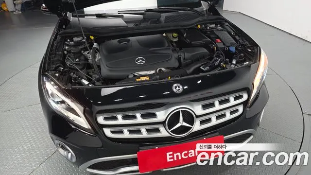 Mercedes-Benz GLA 2019 thumb 6