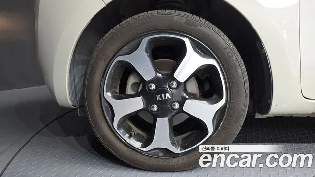 Kia Ray 2014 thumb 5