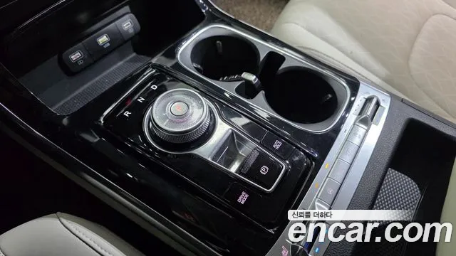 Kia Carnival 2021 thumb 9