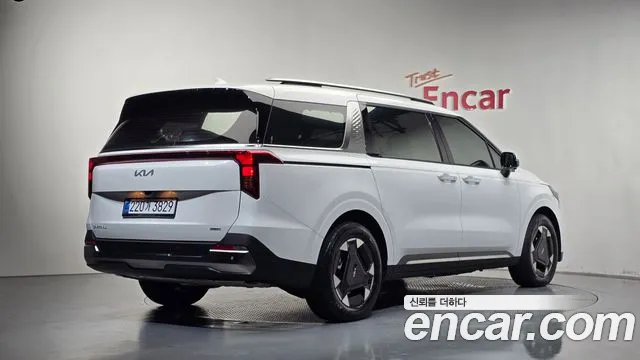 Kia Carnival 2025 thumb 2