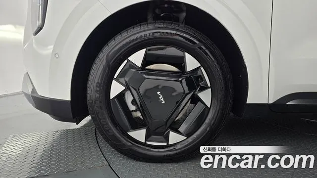 Kia Carnival 2025 thumb 5