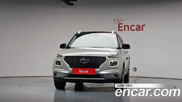 Hyundai Venue 2021 thumb 2