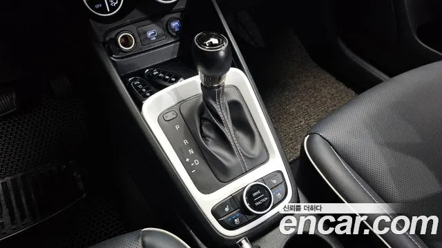 Hyundai Venue 2021 thumb 8