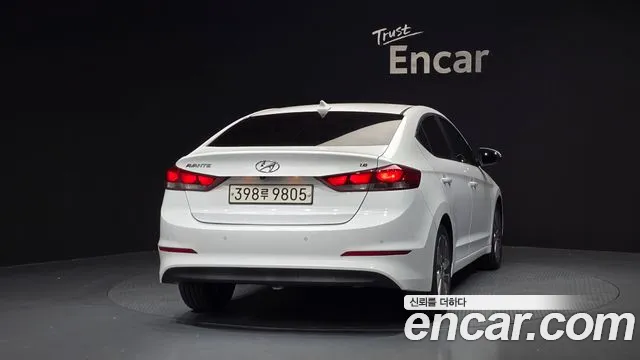 Hyundai Avante 2018 thumb 4