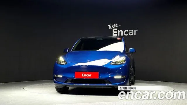 Tesla Model Y 2021 thumb 3