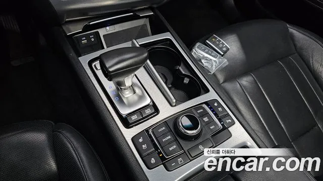 Genesis G80 2016 thumb 9