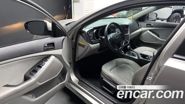 Kia K5 2012 thumb 9