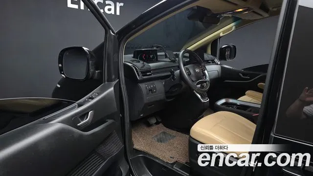 Hyundai Staria 2024 thumb 10