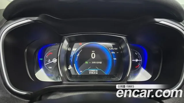 Renault-KoreaSamsung Koleos 2017 thumb 8
