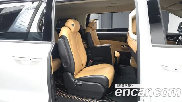 Kia Carnival 2021 thumb 12