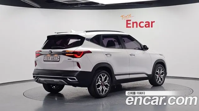Kia Seltos 2019 thumb 2