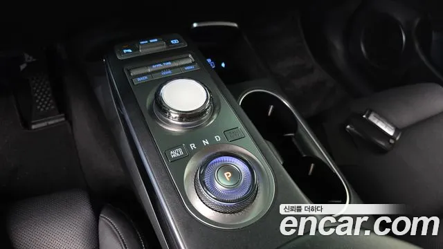Genesis GV70 2021 thumb 9