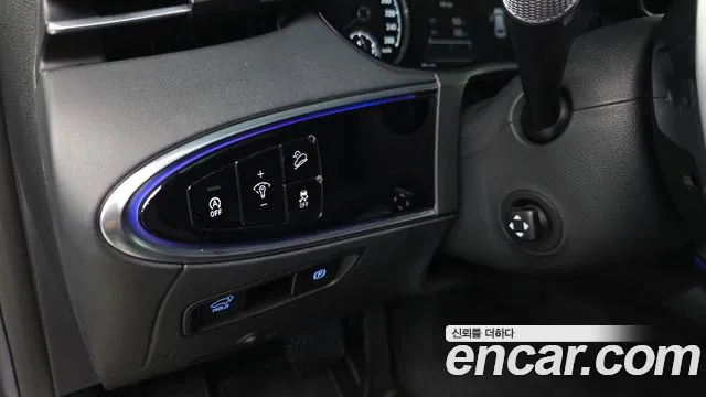 Genesis GV70 2021 thumb 12