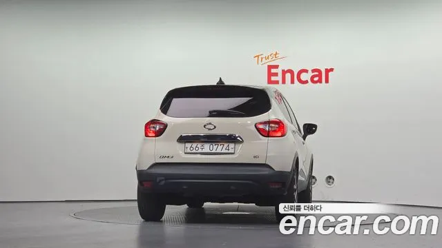Renault-KoreaSamsung Captur 2015 thumb 4