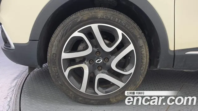 Renault-KoreaSamsung Captur 2015 thumb 5