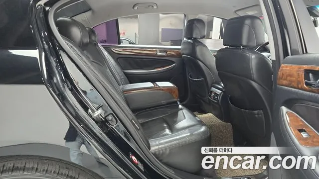 Hyundai Genesis 2011 thumb 10