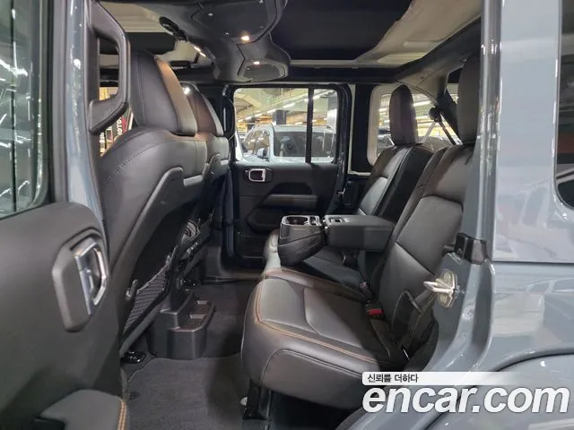 Jeep Wrangler 2026 thumb 7