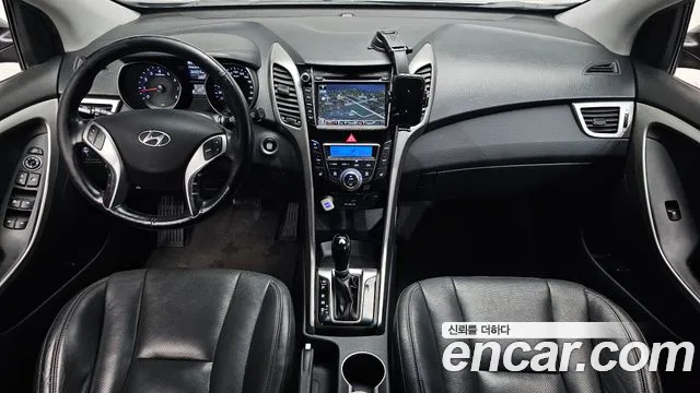 Hyundai i30 2015 thumb 6
