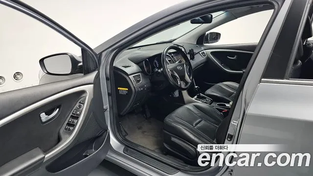 Hyundai i30 2015 thumb 9