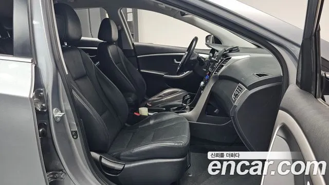 Hyundai i30 2015 thumb 11