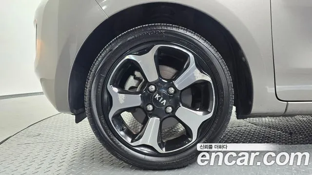 Kia Ray 2012 thumb 4