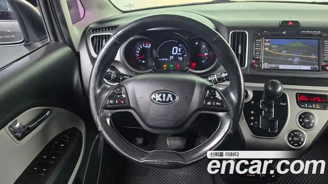 Kia Ray 2012 thumb 12
