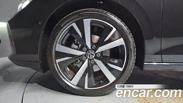 Volkswagen Golf Sportsvan 2025 thumb 5