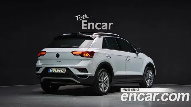 Volkswagen T-Roc 2021 thumb 2
