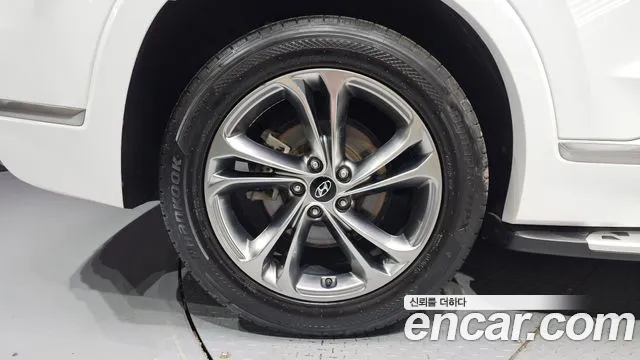 Hyundai Santa Fe 2018 thumb 5