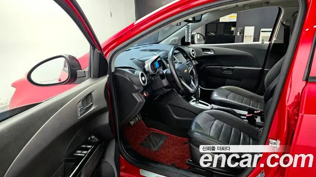 ChevroletGMDaewoo Aveo 2014 thumb 10