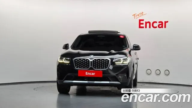BMW X4 2022 thumb 3