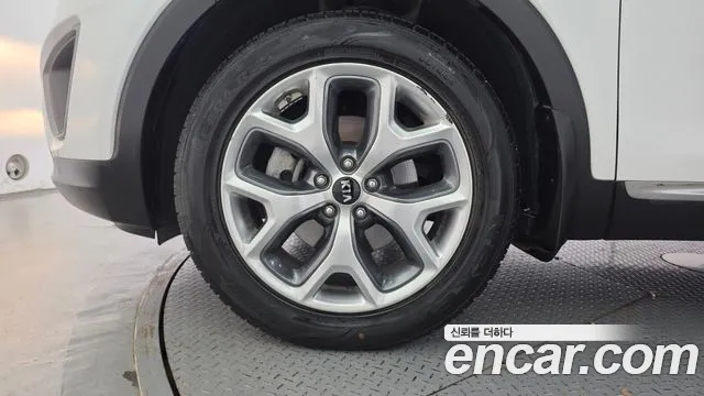 Kia Sorento 2017 thumb 5